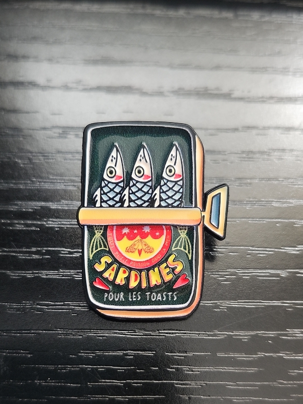 Sardines Enamel Brooch Pin - Black and Green